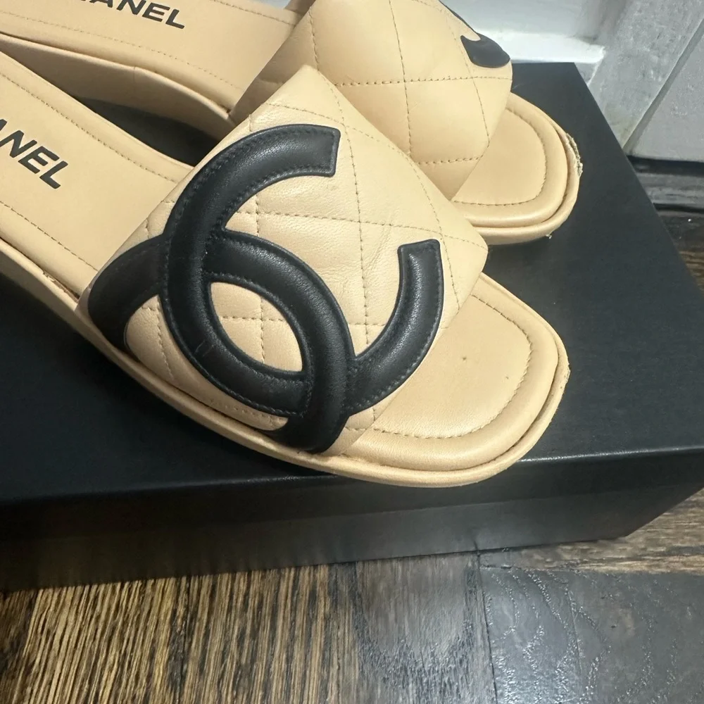Chanel Cambon Beige Quilted Slides with Black Interlocking CC in Black - Picture 3 of 10